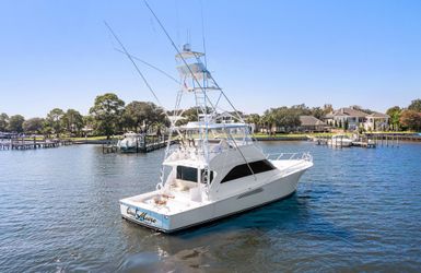 56' Viking 2004 Yacht For Sale